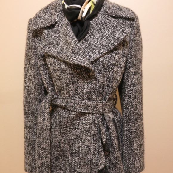 Tahari Jackets & Blazers - TAHARI COAT
